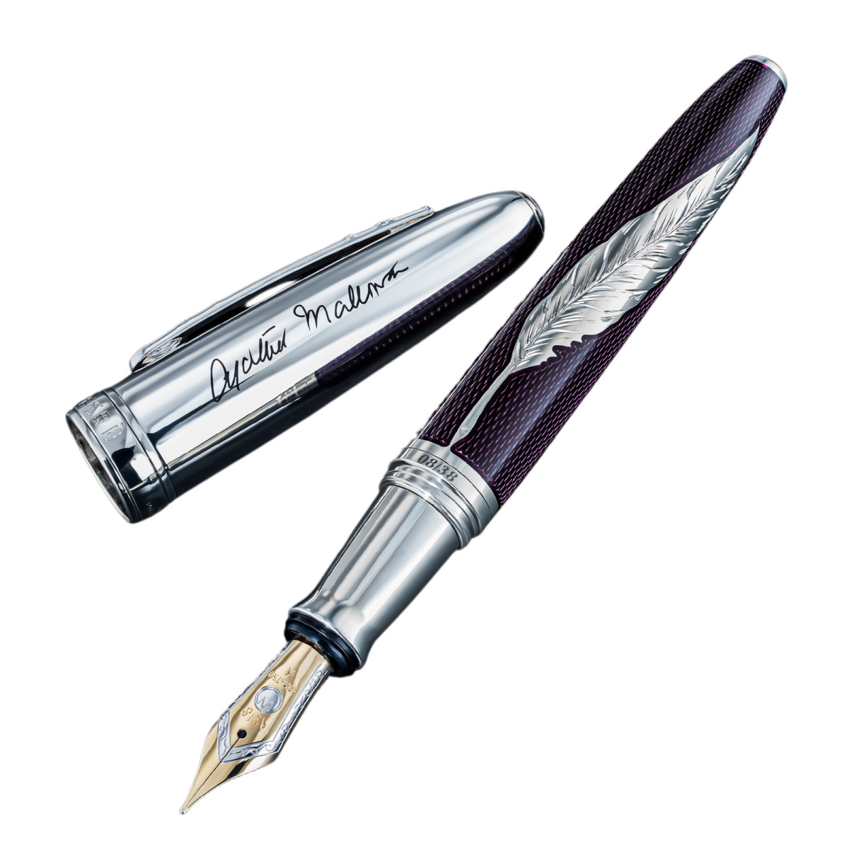 Foto zum Füllfederhalter "Dame of Swan Court" zu Ehren von Agatha Christie von Waldmann/Sekré / Photo of the fountain pen "Dame of Swan Court" in honor of Agatha Christie by Waldmann/Sekré
