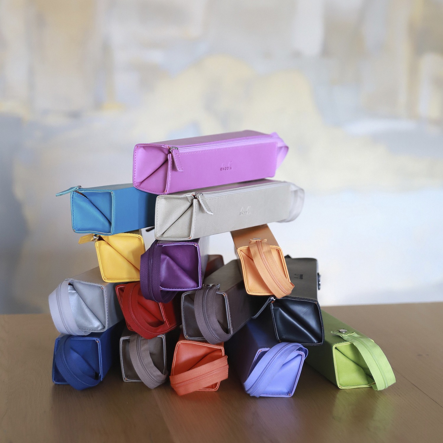 Produktfoto zum Schlamperetui mit Reißverschluss von Rhodia in der Produkt Variante türkisblau in dem Produkt Format eckig / Product photo for Zippered pencil case from rhodia in product variant türkisblau in product format eckig (RH_319017C)